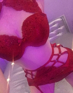 Девушка массажистка Лика, салон Тантра