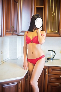 Девушка массажистка Диана, салон Сияние